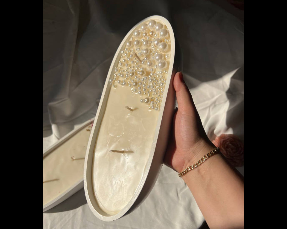 Pearls concrete jar